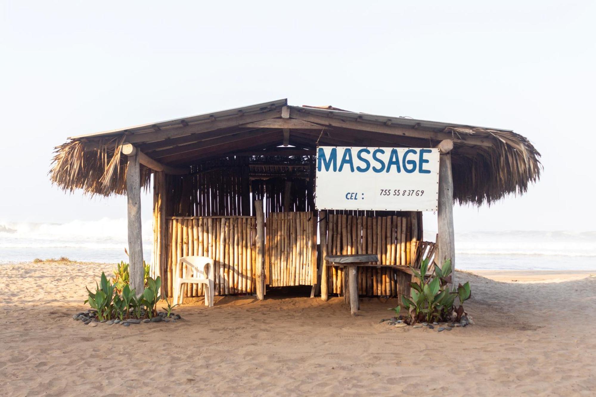 Hotel Tres Santos Troncones Kültér fotó